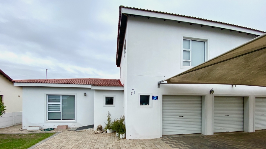 5 Bedroom Property for Sale in Port Owen Western Cape